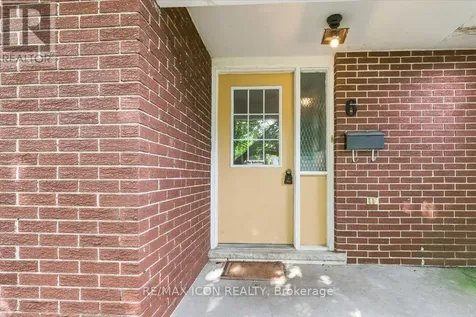 6 Tamarack Court Cambridge ON N3C 3A8