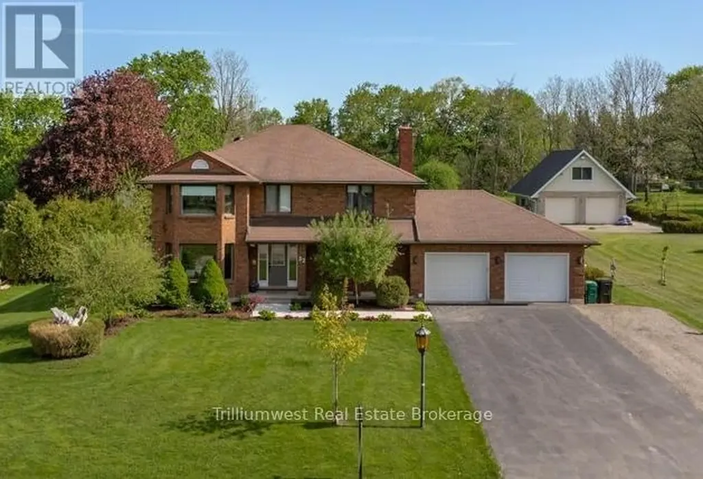 32 Sunset Drive Woolwich ON N0B 2V0
