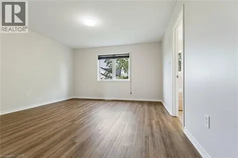 111 Bloomington Drive Cambridge ON N1P 1J6