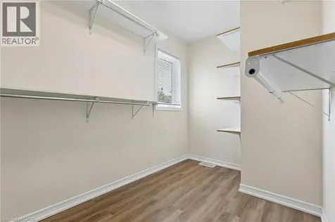 111 Bloomington Drive Cambridge ON N1P 1J6