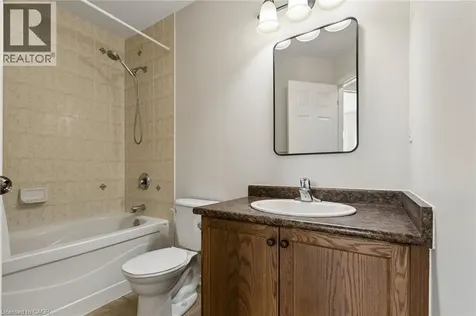 111 Bloomington Drive Cambridge ON N1P 1J6