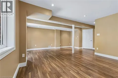 111 Bloomington Drive Cambridge ON N1P 1J6