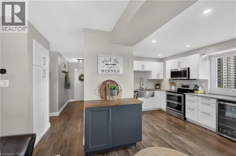 301 Frances Avenue Stoney Creek ON L8E 3W6