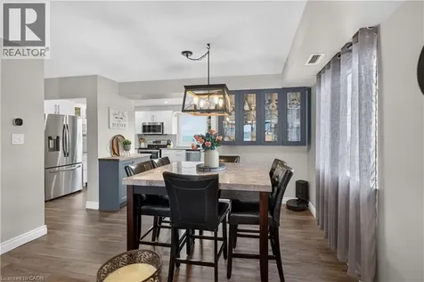 301 Frances Avenue Stoney Creek ON L8E 3W6