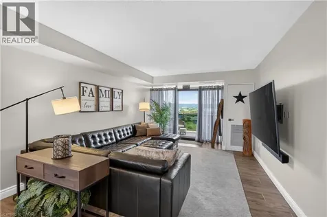 301 Frances Avenue Stoney Creek ON L8E 3W6