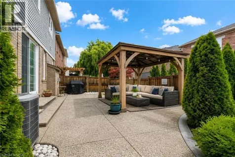 563 Fifty Road Stoney Creek ON L8E 5T5