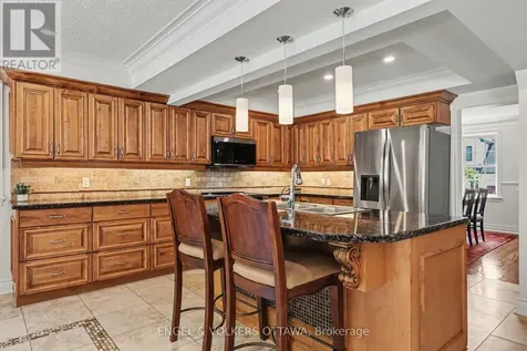 101 Ivy Crescent Ottawa ON K1M 1Y1