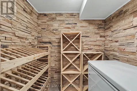 101 Ivy Crescent Ottawa ON K1M 1Y1