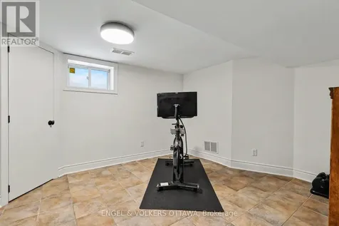 101 Ivy Crescent Ottawa ON K1M 1Y1