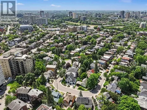 101 Ivy Crescent Ottawa ON K1M 1Y1