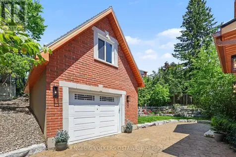101 Ivy Crescent Ottawa ON K1M 1Y1