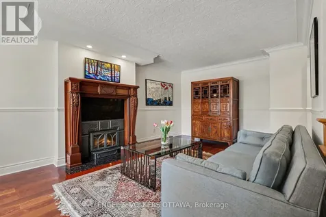 101 Ivy Crescent Ottawa ON K1M 1Y1