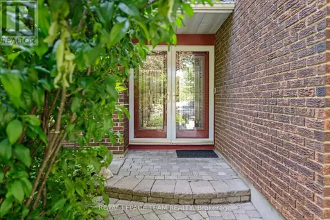 36 Glendenning Drive Ottawa ON K2H 7Y9