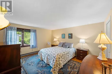 36 Glendenning Drive Ottawa ON K2H 7Y9