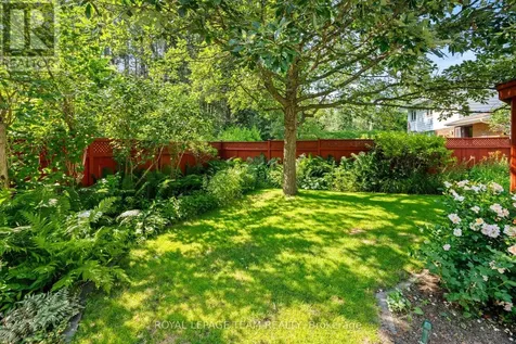 36 Glendenning Drive Ottawa ON K2H 7Y9