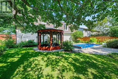 36 Glendenning Drive Ottawa ON K2H 7Y9