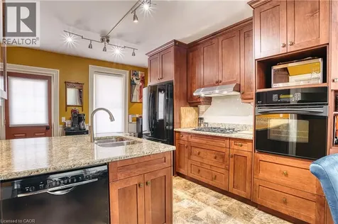 459 Wallace Avenue North Listowel ON N4W 1L5