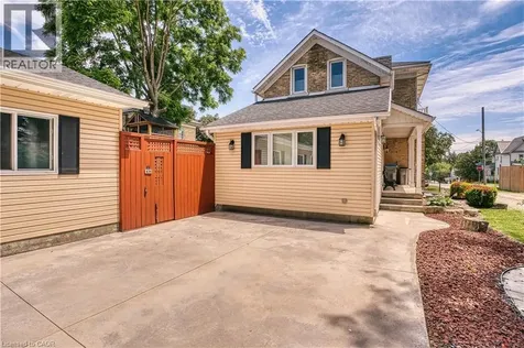 459 Wallace Avenue North Listowel ON N4W 1L5