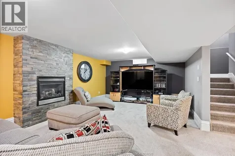 1265 Maple Lasalle ON N9J 3Y6
