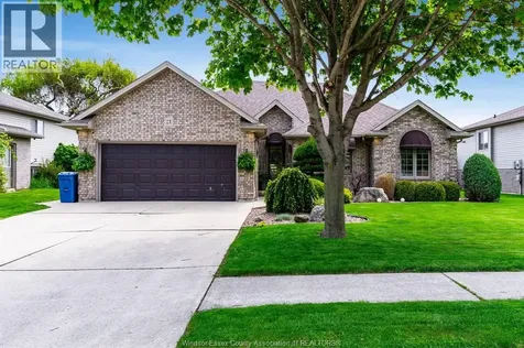21 Conservation Boulevard Kingsville ON N9Y 4E4
