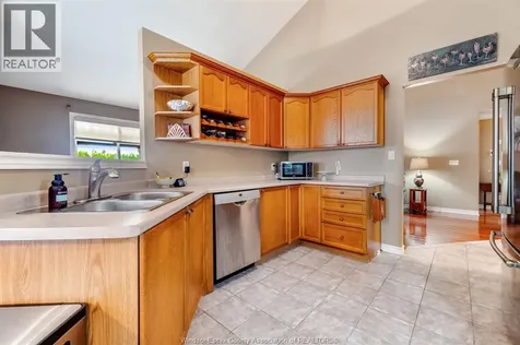 21 Conservation Boulevard Kingsville ON N9Y 4E4