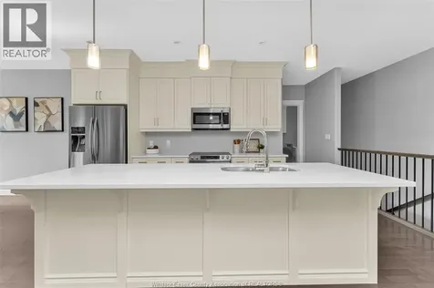 1701 Cypress Windsor ON N8P 1Y4