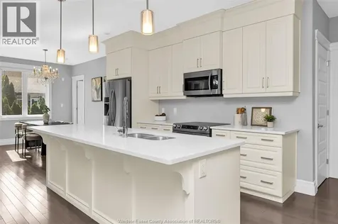 1701 Cypress Windsor ON N8P 1Y4