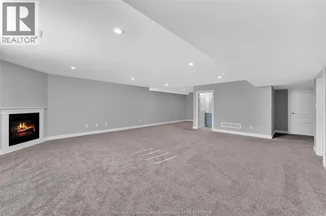 1701 Cypress Windsor ON N8P 1Y4