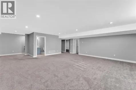 1701 Cypress Windsor ON N8P 1Y4