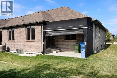 1701 Cypress Windsor ON N8P 1Y4