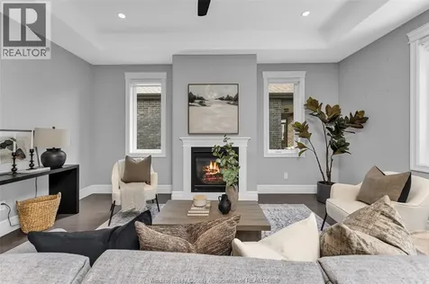 1701 Cypress Windsor ON N8P 1Y4