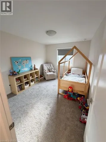 226 Renaissance Drive St. Thomas ON N5R 0C1