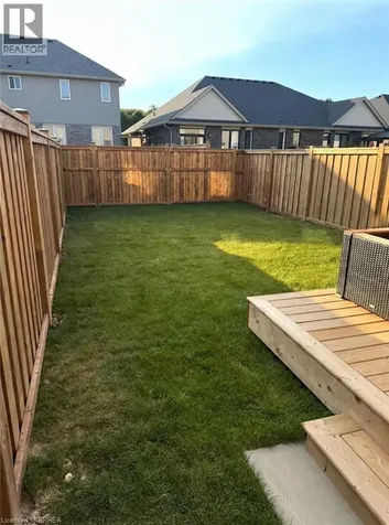 226 Renaissance Drive St. Thomas ON N5R 0C1