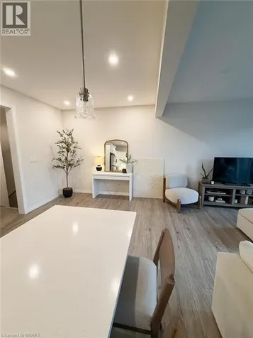 226 Renaissance Drive St. Thomas ON N5R 0C1