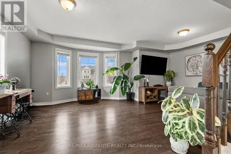 98 Brisote Lane Ottawa ON K2S 0V4