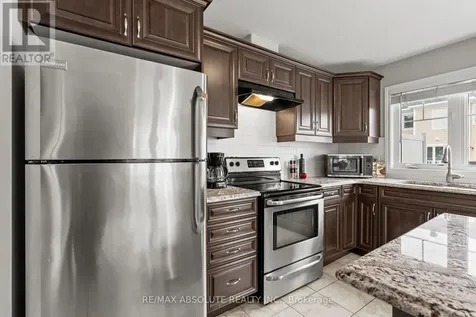 98 Brisote Lane Ottawa ON K2S 0V4