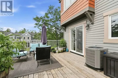 98 Brisote Lane Ottawa ON K2S 0V4
