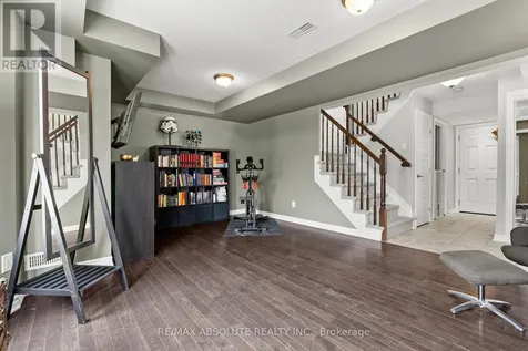 98 Brisote Lane Ottawa ON K2S 0V4