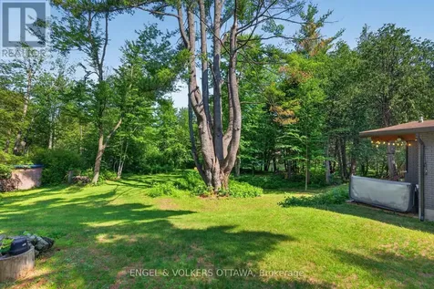 4167 Farmers Way Ottawa ON K0A 1K0