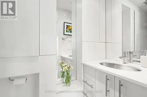 324 Laurier Avenue West Ottawa ON K1N 6P6