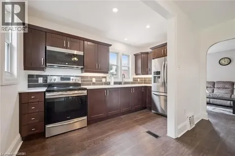 148 Waterloo Street Waterloo ON N2J 1Y2