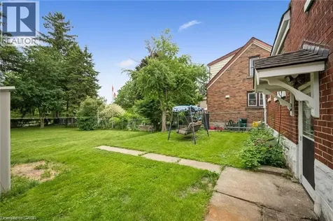 148 Waterloo Street Waterloo ON N2J 1Y2