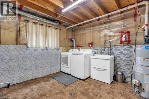 830 Revland Drive Tecumseh ON N8N 5B2