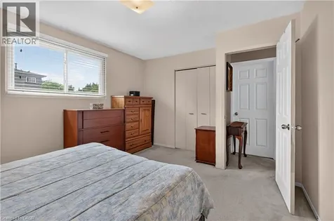 28 Boston Crescent Hamilton ON L8T 4N2