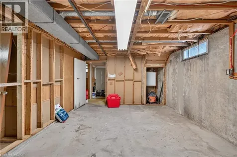 28 Boston Crescent Hamilton ON L8T 4N2