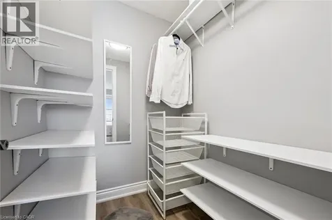 395 Maidstone Crescent Oakville ON L6M 1C1