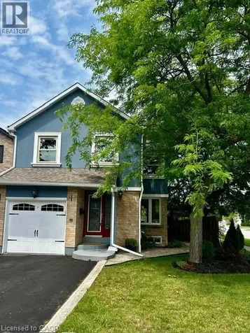 395 Maidstone Crescent Oakville ON L6M 1C1