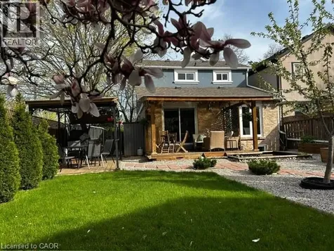 395 Maidstone Crescent Oakville ON L6M 1C1