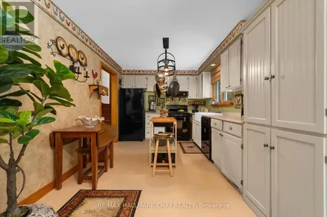 82 Fourth Street Orillia ON L3V 4B8