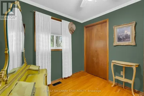 82 Fourth Street Orillia ON L3V 4B8